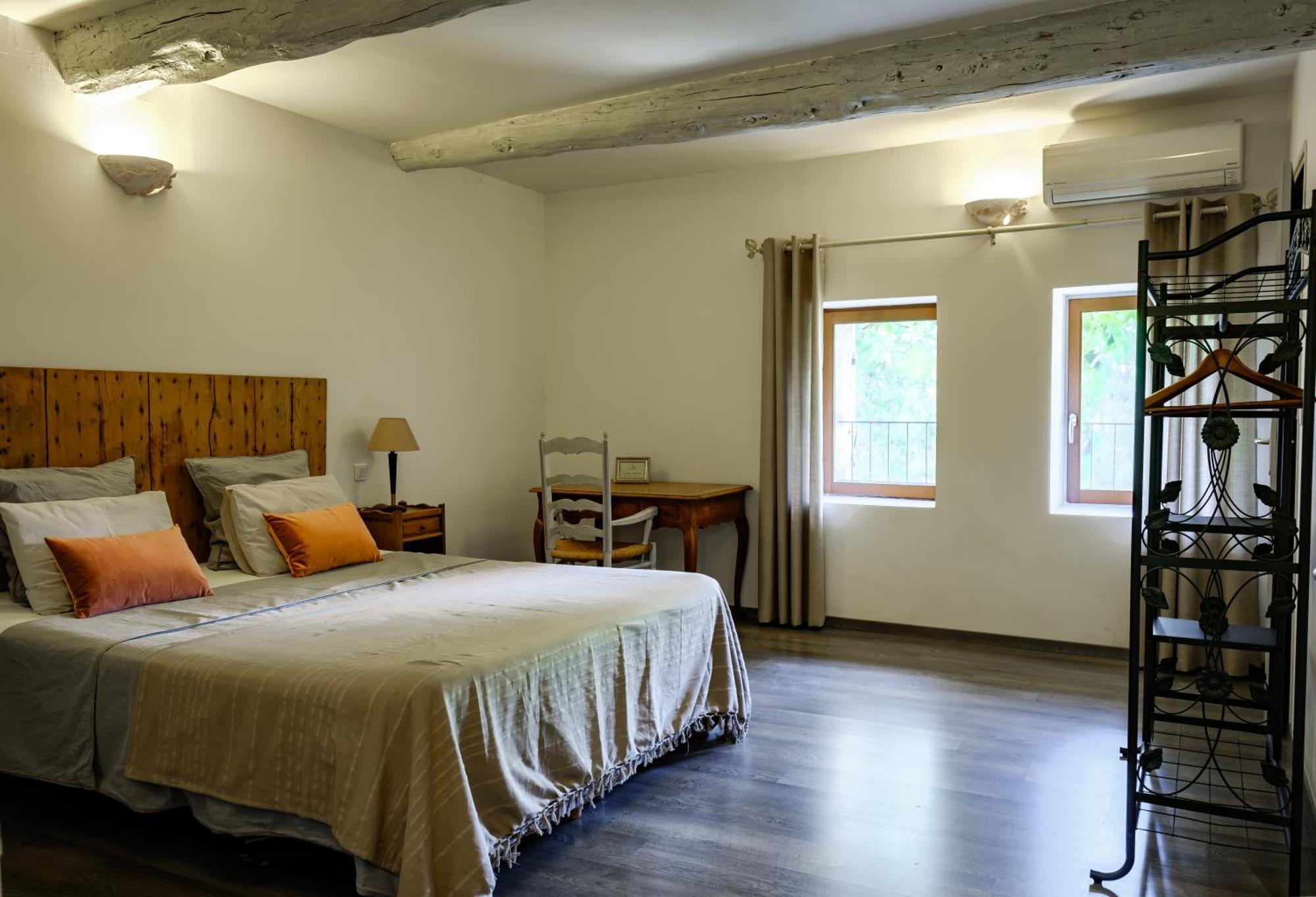 Mas D'Alaure B&B Verquieres 外观 照片